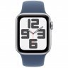 Apple Watch SE 2024, 44 мм, корпус из алюминия серебристого цвета, спортивный ремешок цвета «синий деним» S/M, MXEQ3Q