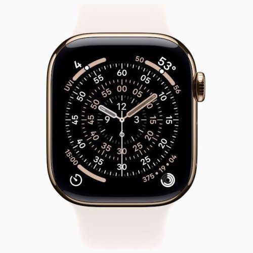 Apple Watch Series 11 GPS + Cellular, 46 мм Gold Titanium Case with Light Blush Sport Band, M/L